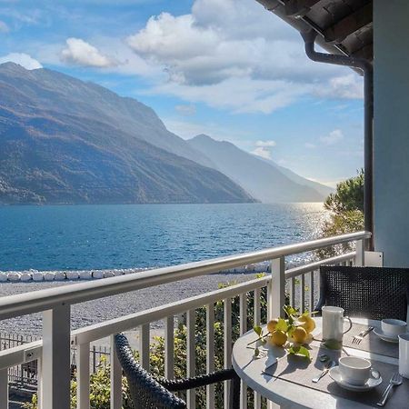 Casa Toblini Al Lago On The Beach Torbole Sul Garda Eksteriør bilde