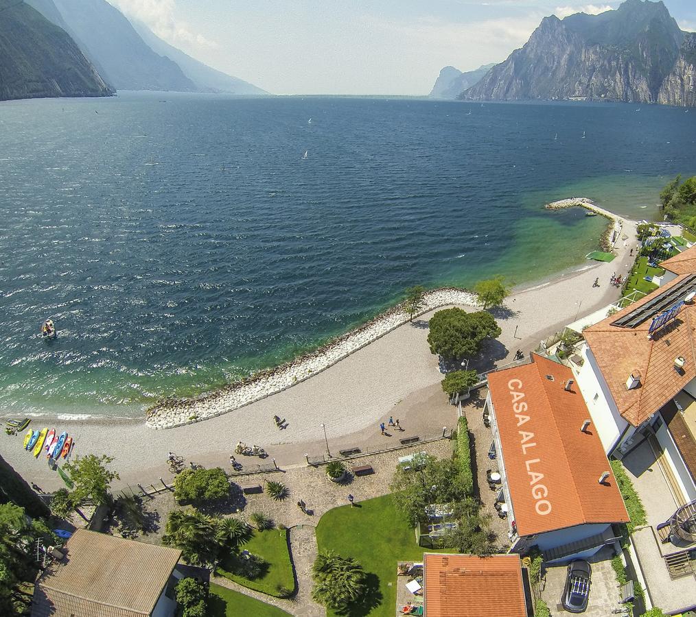 Casa Toblini Al Lago On The Beach Torbole Sul Garda Eksteriør bilde